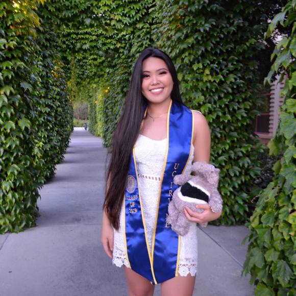 Meet your Posher, Andrea - Picture 1 of 1